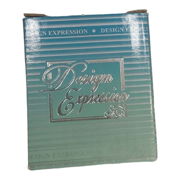 Pewter Hearts & Buckles Shoe New In Box - Picture 2 of 2